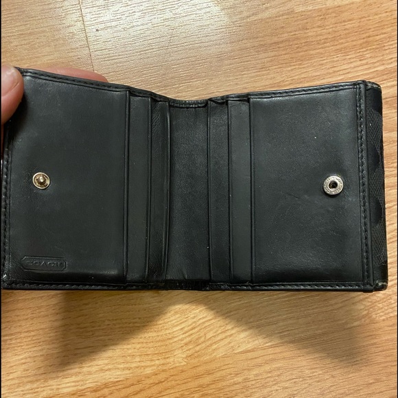Coach Wallet - Picture 3 of 4